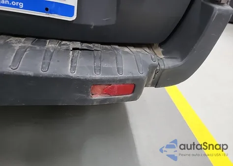 2016 Ford Transit T-150 z USA, uszkodzony, nr VIN 1FTYE9ZM6GKA08746